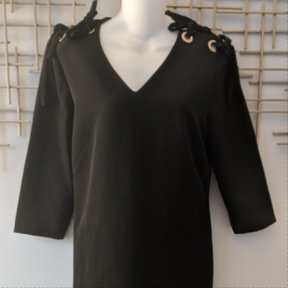 Tahari Black Shift Dress Size 10